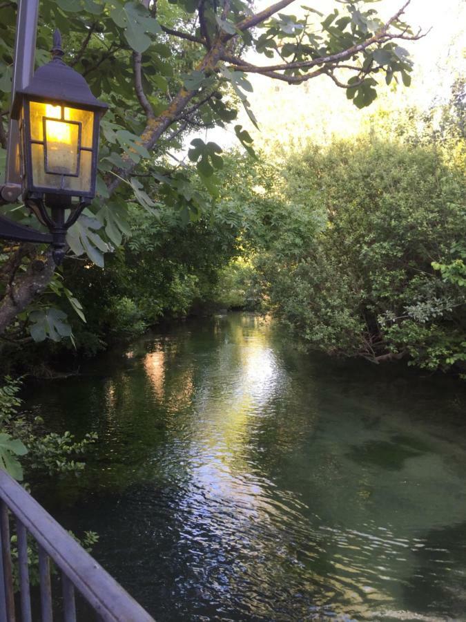 Suite Sur La Sorgue LʼIsle-sur-la-Sorgue Eksteriør billede